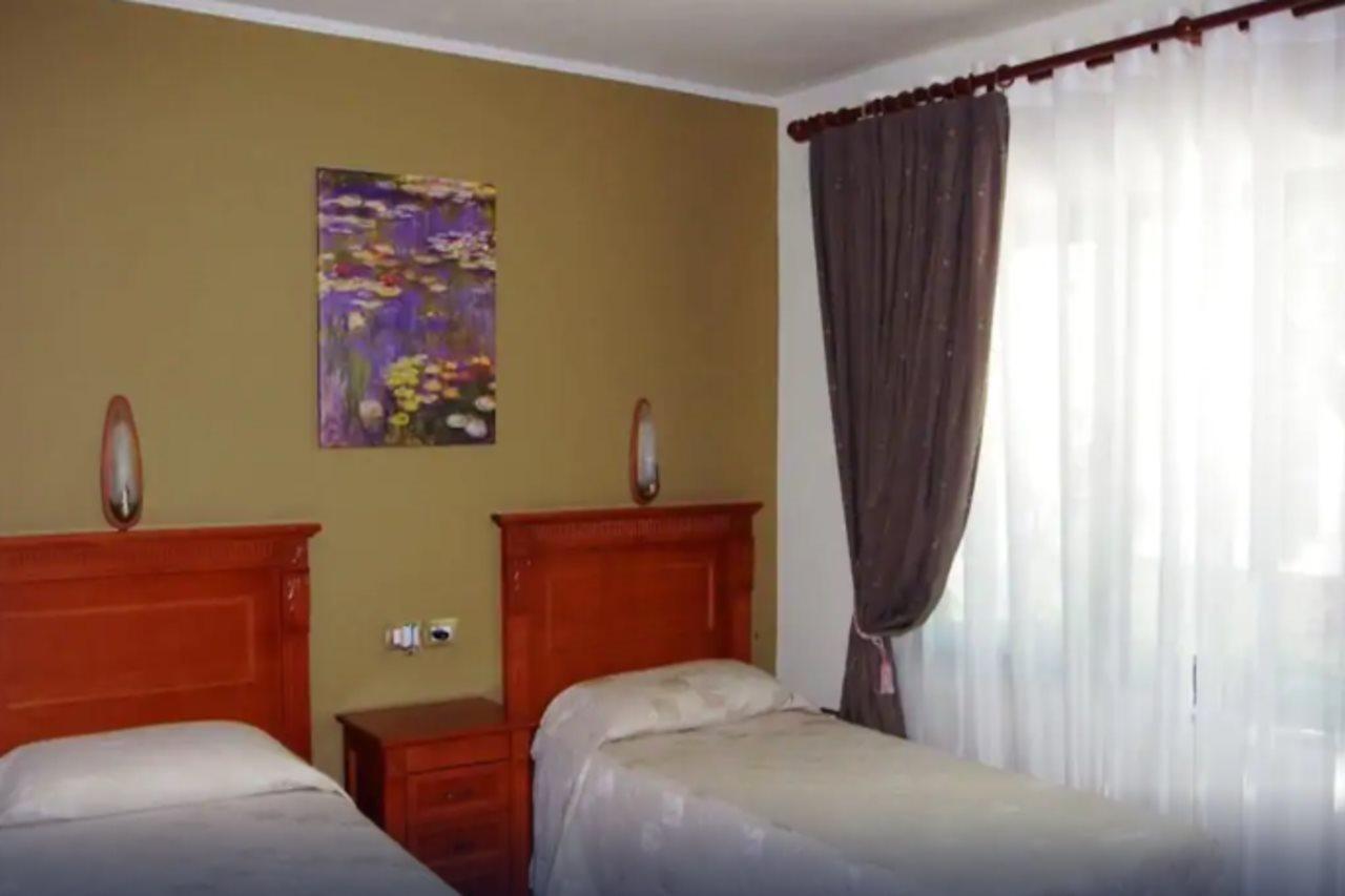 Hotel Millenium Tiranë Luaran gambar