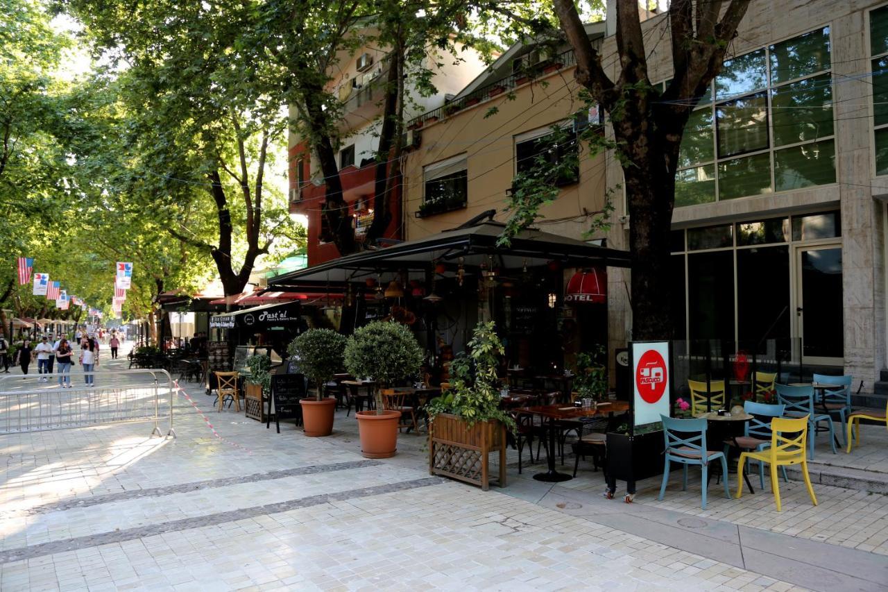 Hotel Millenium Tiranë Luaran gambar