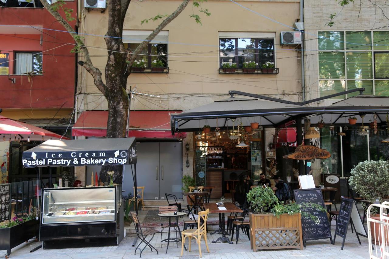Hotel Millenium Tiranë Luaran gambar