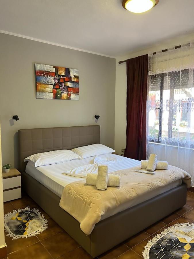 Hotel Millenium Tiranë Luaran gambar
